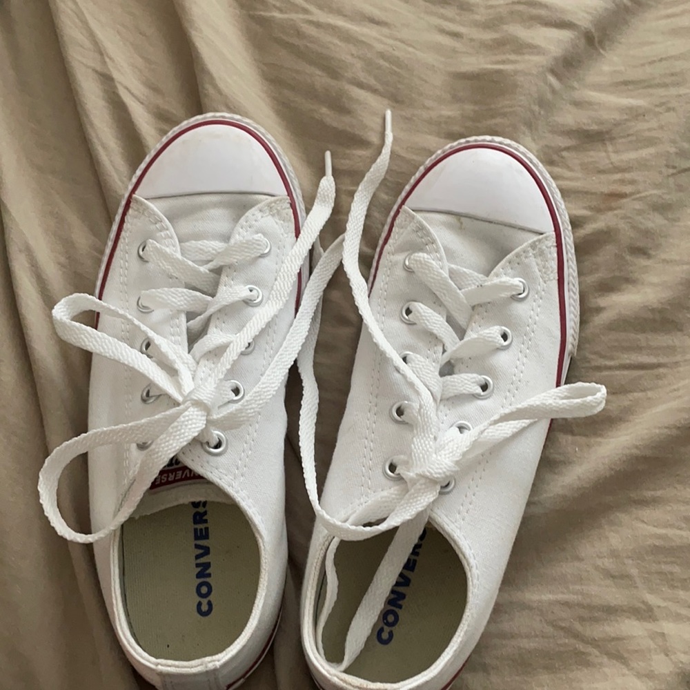 Have only been worn three times few dirt spots